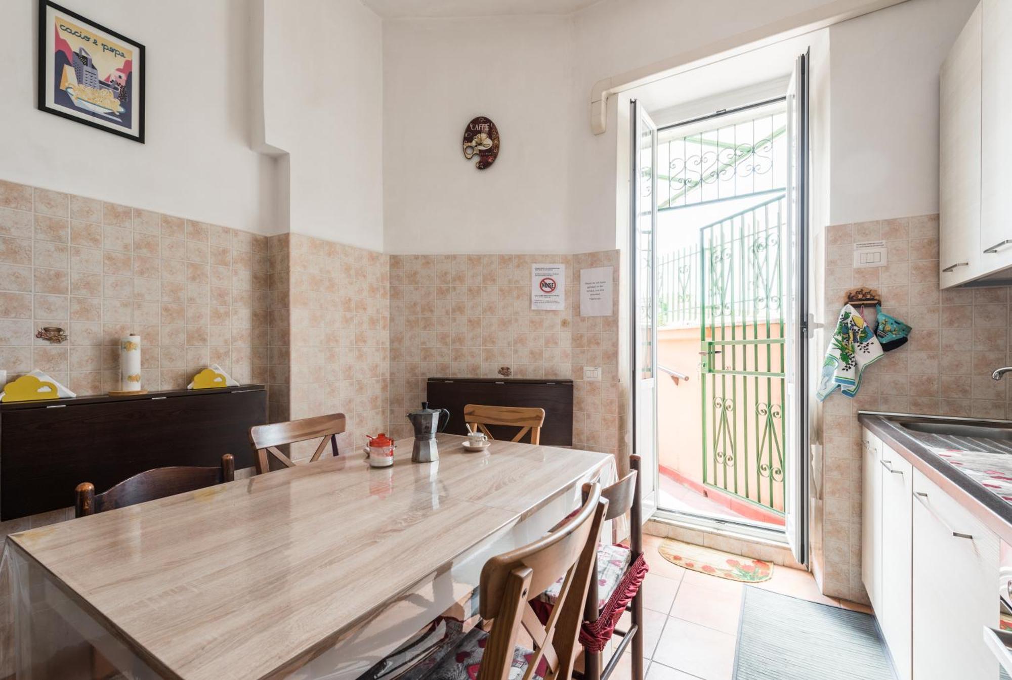 Casa Via Cesena Rom